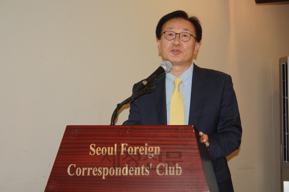 최병호 한국재정학회 회장의 개회사 모습.
